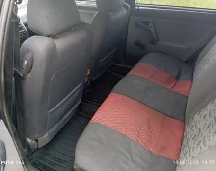 Серый ВАЗ 2112, объемом двигателя 1.6 л и пробегом 400 тыс. км за 2000 $, фото 8 на Automoto.ua