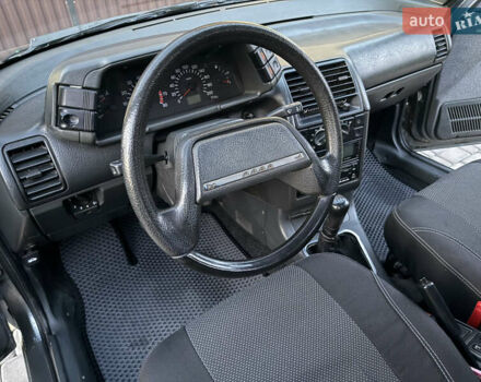 Серый ВАЗ 2112, объемом двигателя 1.6 л и пробегом 310 тыс. км за 2599 $, фото 4 на Automoto.ua