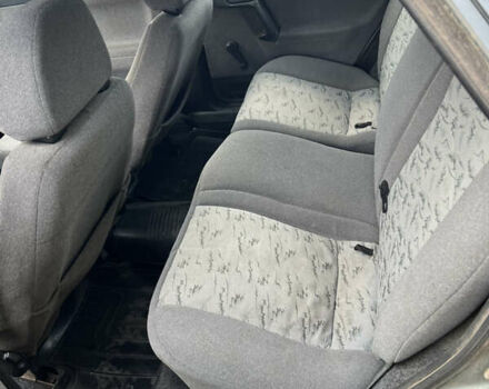 ВАЗ 2112 2006 у Кривому Розі на Automoto.ua Сірий ВАЗ 2112, об'ємом двигуна 1.6 л та пробігом 105 тис. км за 1446 $, фото 4 на Automoto.ua