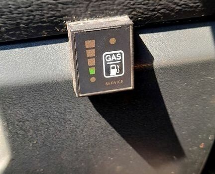 Серый ВАЗ 2112, объемом двигателя 1.6 л и пробегом 273 тыс. км за 1250 $, фото 9 на Automoto.ua