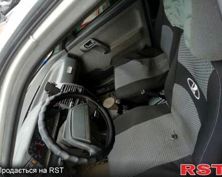 Серый ВАЗ 2112, объемом двигателя 1.6 л и пробегом 180 тыс. км за 1700 $, фото 6 на Automoto.ua