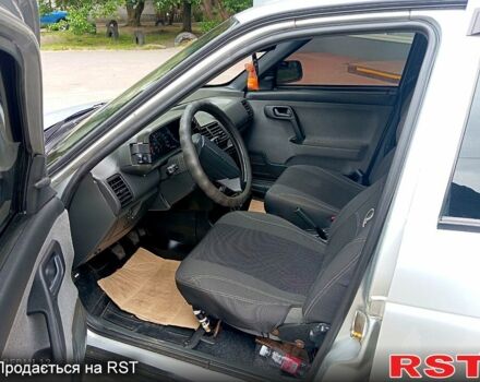 Серый ВАЗ 2112, объемом двигателя 1.6 л и пробегом 200 тыс. км за 2500 $, фото 5 на Automoto.ua