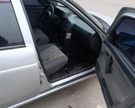 Серый ВАЗ 2112, объемом двигателя 1.6 л и пробегом 173 тыс. км за 950 $, фото 9 на Automoto.ua