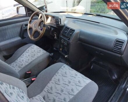 ВАЗ 2112 2007 в Могилев-Подольском на Automoto.ua Серый ВАЗ 2112, объемом двигателя 1.6 л и пробегом 200 тыс. км за 2000 $, фото 7 на Automoto.ua