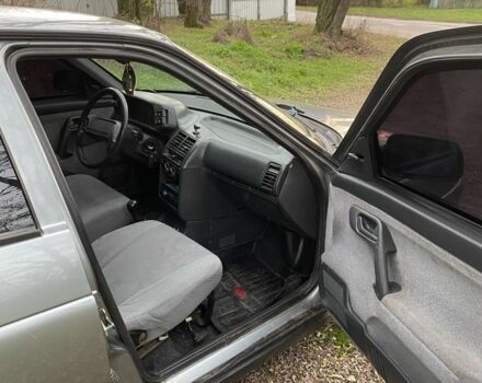 Серый ВАЗ 2112, объемом двигателя 1.6 л и пробегом 230 тыс. км за 1850 $, фото 5 на Automoto.ua