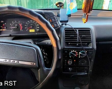Серый ВАЗ 2112, объемом двигателя 1.6 л и пробегом 97 тыс. км за 2300 $, фото 3 на Automoto.ua