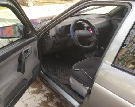 Серый ВАЗ 2112, объемом двигателя 1.6 л и пробегом 343 тыс. км за 1055 $, фото 5 на Automoto.ua