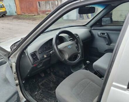 Серый ВАЗ 2112, объемом двигателя 1.6 л и пробегом 272 тыс. км за 2800 $, фото 6 на Automoto.ua