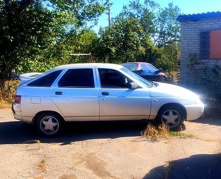 Серый ВАЗ 2112, объемом двигателя 1.6 л и пробегом 275 тыс. км за 1750 $, фото 1 на Automoto.ua