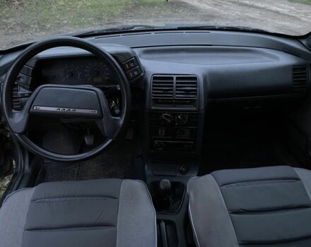 Серый ВАЗ 2112, объемом двигателя 1.5 л и пробегом 200 тыс. км за 1700 $, фото 5 на Automoto.ua