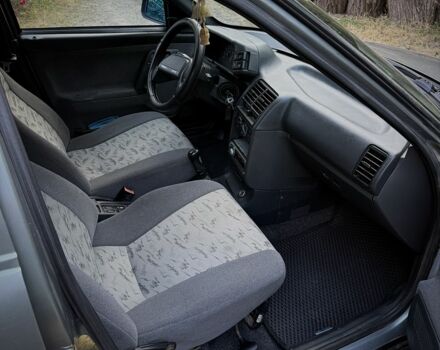 Сірий ВАЗ 2112, об'ємом двигуна 1.6 л та пробігом 145 тис. км за 2199 $, фото 7 на Automoto.ua