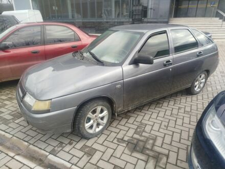 Серый ВАЗ 2112, объемом двигателя 1.5 л и пробегом 120 тыс. км за 850 $, фото 1 на Automoto.ua