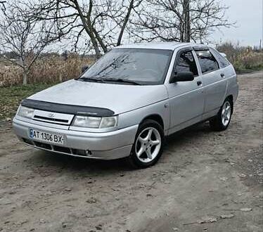 Серый ВАЗ 2112, объемом двигателя 1.6 л и пробегом 240 тыс. км за 2000 $, фото 1 на Automoto.ua
