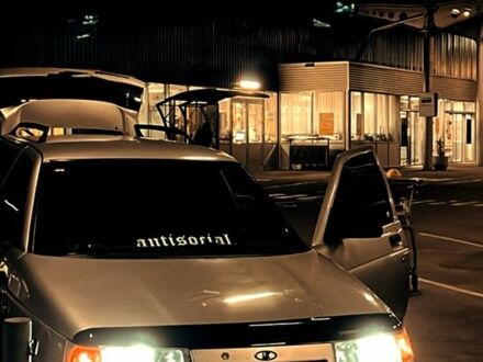 Серый ВАЗ 2112, объемом двигателя 1.6 л и пробегом 126 тыс. км за 2000 $, фото 1 на Automoto.ua