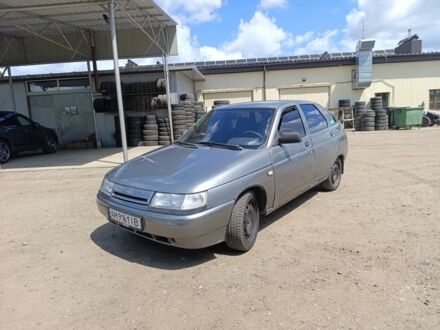 Сірий ВАЗ 2112, об'ємом двигуна 1.6 л та пробігом 358 тис. км за 2002 $, фото 1 на Automoto.ua