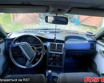 Синий ВАЗ 2112, объемом двигателя 1.5 л и пробегом 200 тыс. км за 1250 $, фото 5 на Automoto.ua