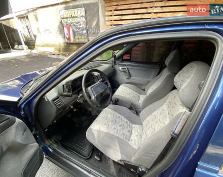 Синій ВАЗ 2112, об'ємом двигуна 1.6 л та пробігом 180 тис. км за 1000 $, фото 7 на Automoto.ua