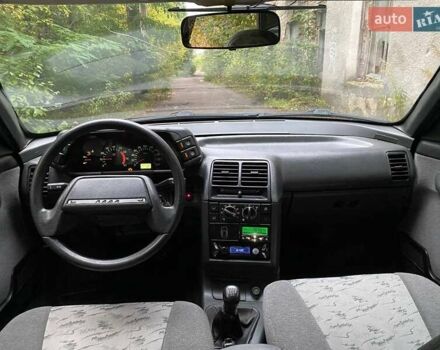 Синий ВАЗ 2112, объемом двигателя 1.6 л и пробегом 300 тыс. км за 2000 $, фото 5 на Automoto.ua