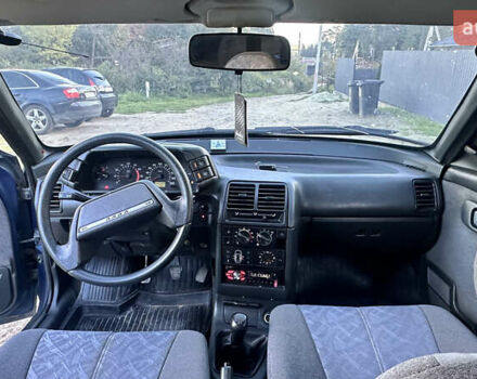 Синій ВАЗ 2112, об'ємом двигуна 1.6 л та пробігом 134 тис. км за 1500 $, фото 8 на Automoto.ua
