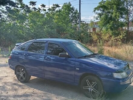 Синий ВАЗ 2112, объемом двигателя 1.6 л и пробегом 300 тыс. км за 1850 $, фото 1 на Automoto.ua