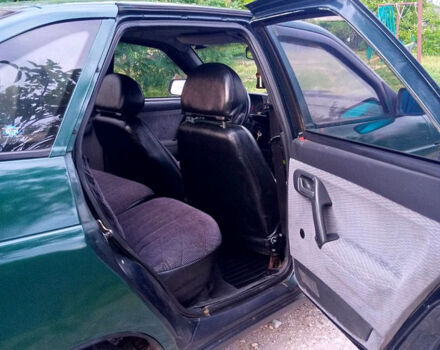 ВАЗ 2112 2002 в Александрие на Automoto.ua Зеленый ВАЗ 2112, объемом двигателя 1.5 л и пробегом 280 тыс. км за 1850 $, фото 13 на Automoto.ua