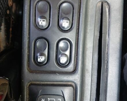 Зеленый ВАЗ 2112, объемом двигателя 1.6 л и пробегом 415 тыс. км за 1100 $, фото 5 на Automoto.ua