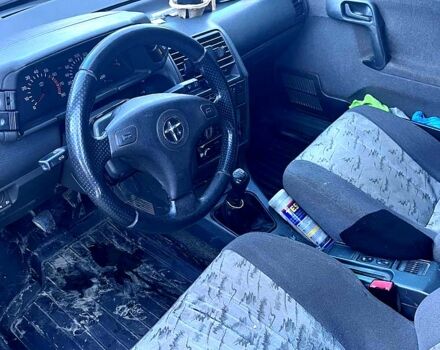 Зеленый ВАЗ 2112, объемом двигателя 1.5 л и пробегом 120 тыс. км за 1200 $, фото 4 на Automoto.ua