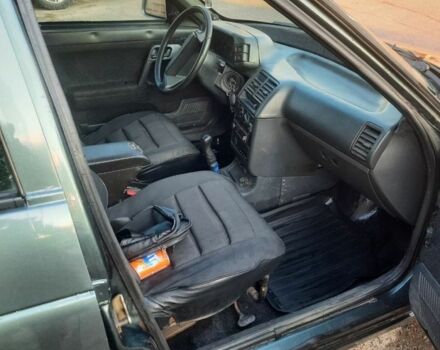 Зеленый ВАЗ 2112, объемом двигателя 1.6 л и пробегом 225 тыс. км за 1700 $, фото 3 на Automoto.ua