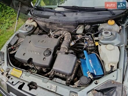 Зелений ВАЗ 2112, об'ємом двигуна 1.6 л та пробігом 172 тис. км за 2800 $, фото 1 на Automoto.ua