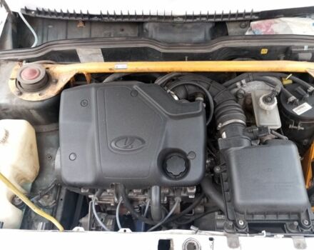 Білий ВАЗ 2113 Самара, об'ємом двигуна 1 л та пробігом 200 тис. км за 2350 $, фото 4 на Automoto.ua