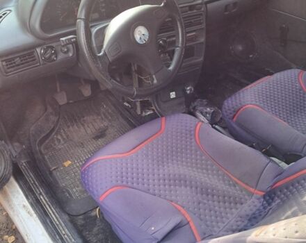 Белый ВАЗ 2113 Самара, объемом двигателя 1.6 л и пробегом 138 тыс. км за 1200 $, фото 4 на Automoto.ua