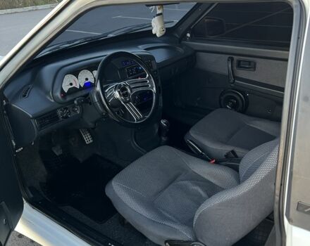 Белый ВАЗ 2113 Самара, объемом двигателя 1.6 л и пробегом 45 тыс. км за 3000 $, фото 13 на Automoto.ua