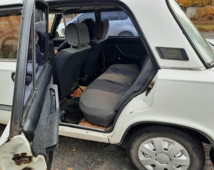 Белый ВАЗ 2113 Самара, объемом двигателя 1.2 л и пробегом 110 тыс. км за 850 $, фото 3 на Automoto.ua