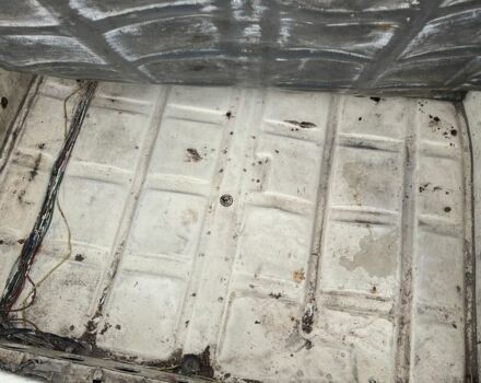 Белый ВАЗ 2113 Самара, объемом двигателя 1.3 л и пробегом 100 тыс. км за 650 $, фото 3 на Automoto.ua