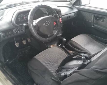 Бежевый ВАЗ 2113 Самара, объемом двигателя 1.5 л и пробегом 300 тыс. км за 1500 $, фото 7 на Automoto.ua