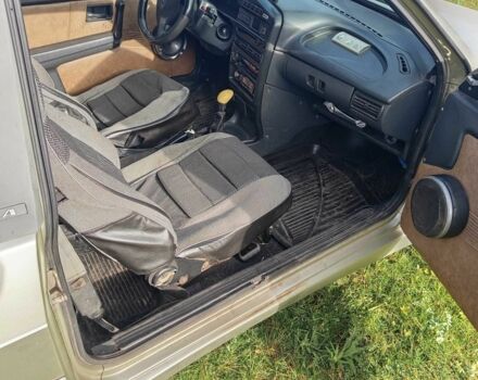 Бежевий ВАЗ 2113 Самара, об'ємом двигуна 1.5 л та пробігом 130 тис. км за 1734 $, фото 5 на Automoto.ua