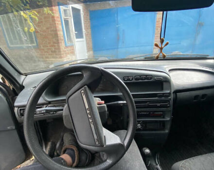 Чорний ВАЗ 2113 Самара, об'ємом двигуна 1.6 л та пробігом 200 тис. км за 1050 $, фото 4 на Automoto.ua