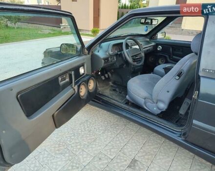 Чорний ВАЗ 2113 Самара, об'ємом двигуна 1.5 л та пробігом 244 тис. км за 1200 $, фото 13 на Automoto.ua