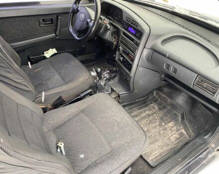 Черный ВАЗ 2113 Самара, объемом двигателя 1.5 л и пробегом 200 тыс. км за 1000 $, фото 12 на Automoto.ua