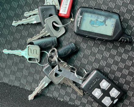 Черный ВАЗ 2113 Самара, объемом двигателя 1.5 л и пробегом 136 тыс. км за 2999 $, фото 45 на Automoto.ua