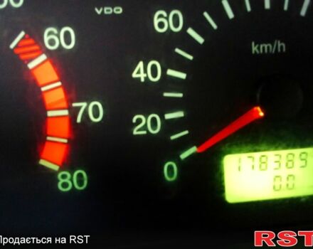 Чорний ВАЗ 2113 Самара, об'ємом двигуна 1.5 л та пробігом 150 тис. км за 1300 $, фото 1 на Automoto.ua