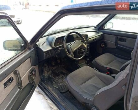Черный ВАЗ 2113 Самара, объемом двигателя 1.6 л и пробегом 300 тыс. км за 1350 $, фото 3 на Automoto.ua