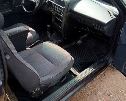 Черный ВАЗ 2113 Самара, объемом двигателя 1.6 л и пробегом 150 тыс. км за 1000 $, фото 4 на Automoto.ua