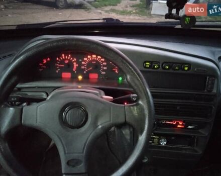 Черный ВАЗ 2113 Самара, объемом двигателя 1.57 л и пробегом 100 тыс. км за 1350 $, фото 5 на Automoto.ua