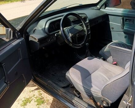 Черный ВАЗ 2113 Самара, объемом двигателя 1.6 л и пробегом 150 тыс. км за 1000 $, фото 3 на Automoto.ua