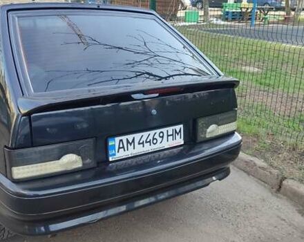 Черный ВАЗ 2113 Самара, объемом двигателя 1.6 л и пробегом 220 тыс. км за 1900 $, фото 4 на Automoto.ua