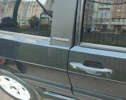 Черный ВАЗ 2113 Самара, объемом двигателя 1.6 л и пробегом 220 тыс. км за 1900 $, фото 7 на Automoto.ua