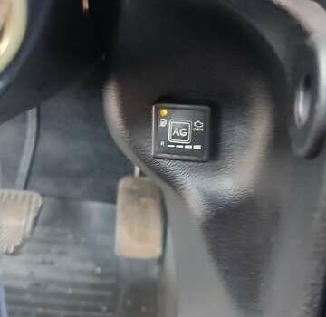 Черный ВАЗ 2113 Самара, объемом двигателя 1.6 л и пробегом 220 тыс. км за 1900 $, фото 12 на Automoto.ua