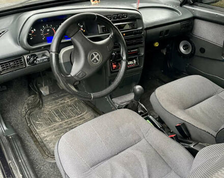 Черный ВАЗ 2113 Самара, объемом двигателя 1.6 л и пробегом 220 тыс. км за 1600 $, фото 4 на Automoto.ua