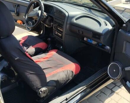 Черный ВАЗ 2113 Самара, объемом двигателя 1.6 л и пробегом 85 тыс. км за 1500 $, фото 6 на Automoto.ua